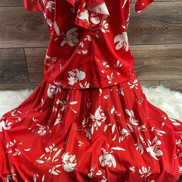 Women’s Floral Pleated Ruffled Skirt Set Red White Small Unbranded Cottagecore - Picture 4 of 6